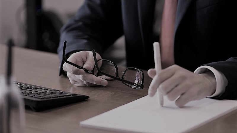 adjudicação-de-fornecimento-de-serviços